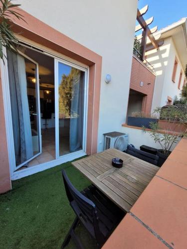 Balcony/terrace, La Noria - Confort et Facilite - Parking in Avenue de Fronton