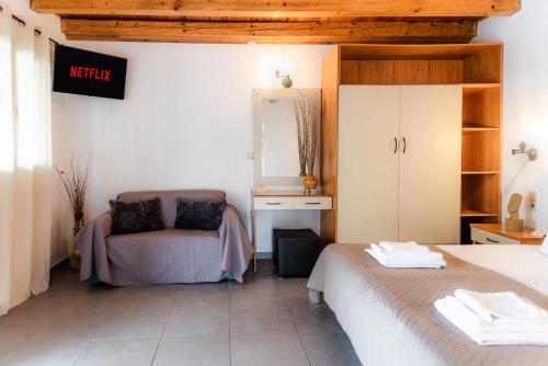  Oula Maisonettes Suites in Kavos