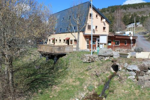 camping hôtel les airelles Hotel de charme Mazan-l'Abbaye