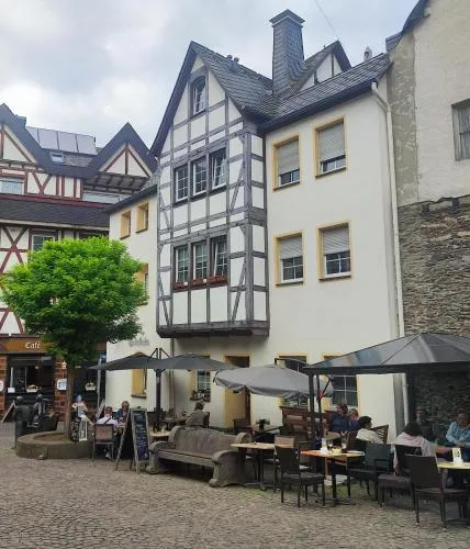 FeWo Innenstadt mit Dachterasse, Grill, bis 8 Personen, 3 SZ in Cochem, Deutschland