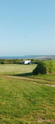 Camping Les Ronds Duval face aux îles anglo-normandes