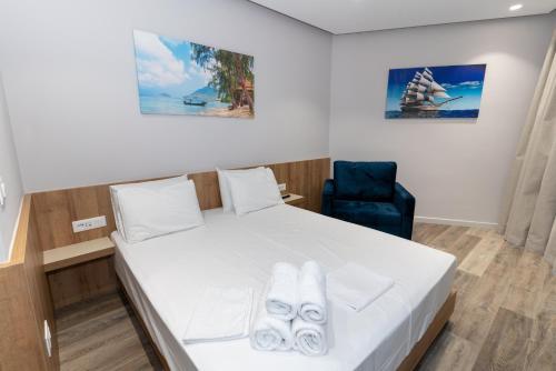Titania Hotel – Saranda, AL