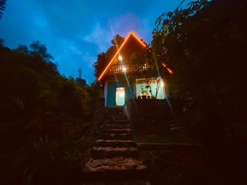 Tea cabin by Hoyts in 데라니야갈라