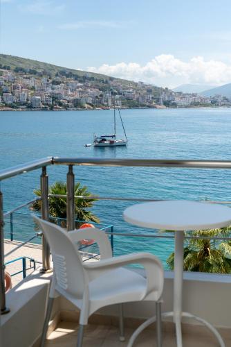 Titania Hotel – Saranda, AL