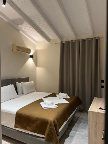 Saint Spiridon Hotel - image 13