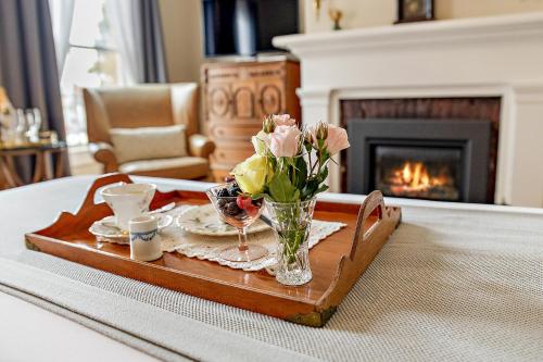 McCully House Inn - main image