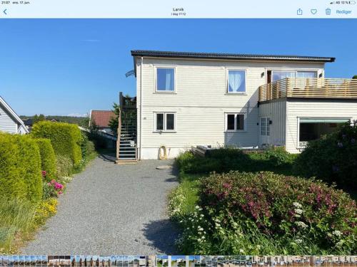 Lys og trivelig leilighet i Larvik in ลาร์วิค