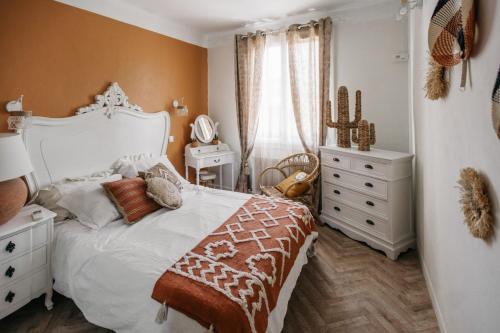 Charming vacation apartment located in Isle-sur-la-Sorgue