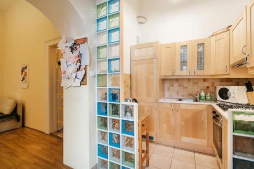 Center of the City, - it's only yours, with two bedrooms, 1 price for 3 3