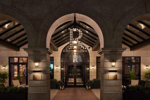 Renaissance New York Chelsea Hotel - image 11