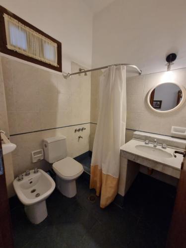 Classic Triple Room image 2