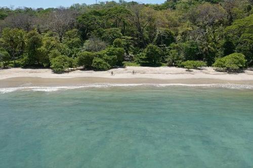 Lujo y Naturaleza Junto al Río a 10 min de Playas Montezuma y Santa Teresa