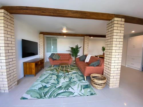 Wave Cave Suite