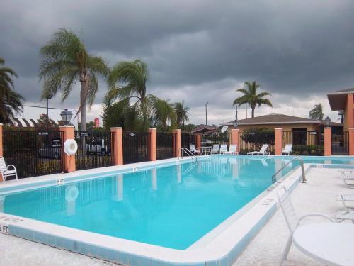 Americas Best Value Inn Florida Turnpike & I-95 in Fort Pierce, USA