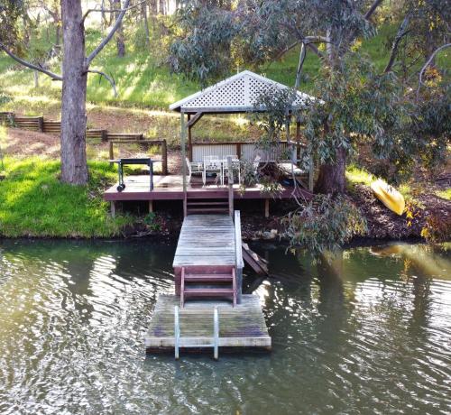 Preston Valley Shed Stay in Wellington Mill