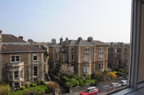 Your Stay Bristol Beaufort House - image 12