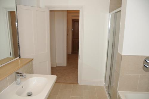 Your Stay Bristol Beaufort House - image 7