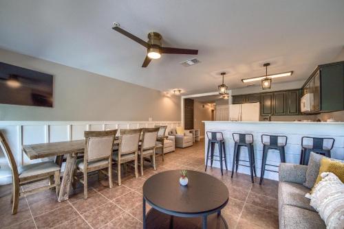 WW G102 Waterwheel Resort Condo in New Braunfels, USA