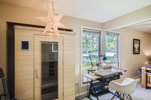 6990 Niwot Square in Niwot, USA