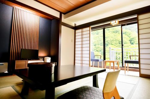 Japanese-Style Room