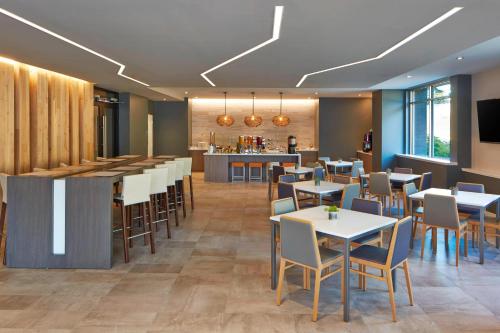 Ételek és italok, Element Seattle Redmond in Redmond (Washington)