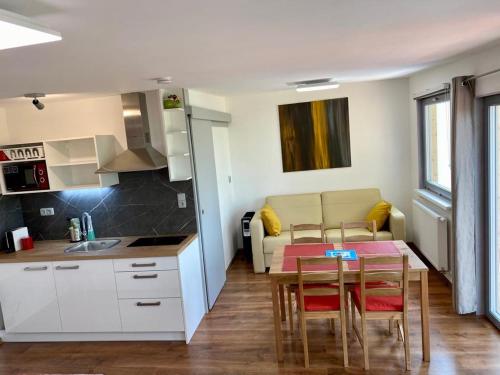 Apartmán - E - Vyhlídka nad řekou, Zdiby (foto 4)