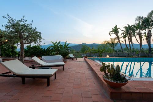 Villa with pool & jacuzzi, Taormina (zdjęcie 8)
