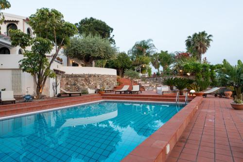Villa with pool & jacuzzi, Taormina (zdjęcie 9)