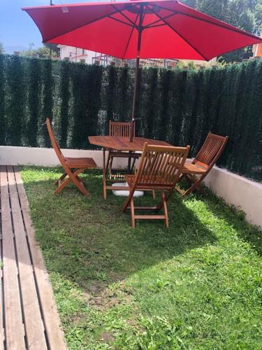 El Gurugú, apartamento con jardín en la playa de Barro - Apartment - Barro de Llanes