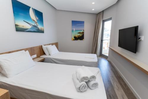 Titania Hotel – Saranda, AL
