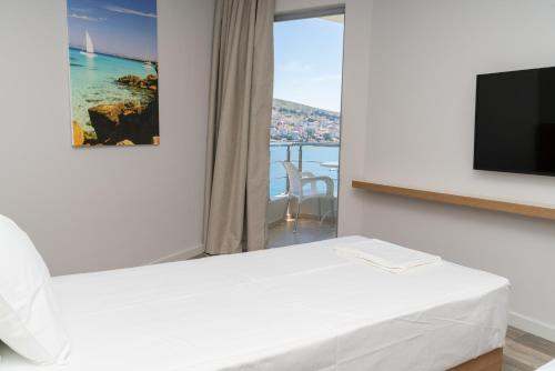 Titania Hotel – Saranda, AL