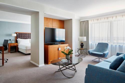 1 queen bed