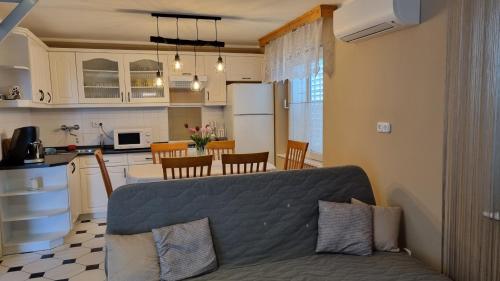 HutiAgi apartman in บาลาตองกิลิตี