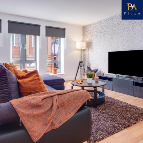 Pluxa Sunstone Deluxe - Spacious Birmingham City Centre Stay, Birmingham (photo 3)