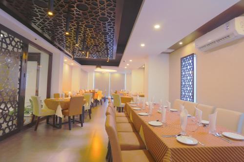 Restorāns, Holy Inn Sylhet in Sylhet