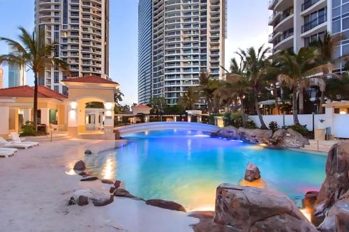 Iconic Chevron Renaissance Private Apartments
