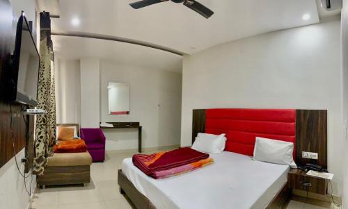 Deluxe Triple Room image 9