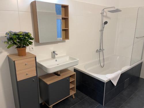  Fancy Apartment in the City Center in Wien