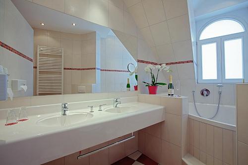Hotel Goldene Rose 4