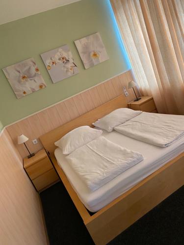 Hotel Schwarzer Bär - image 9