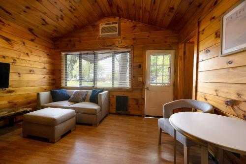 Depe Dene Lakeside Resort