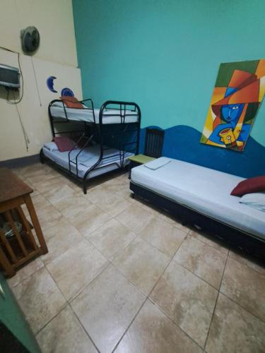 1 twin bed, 2 bunk beds