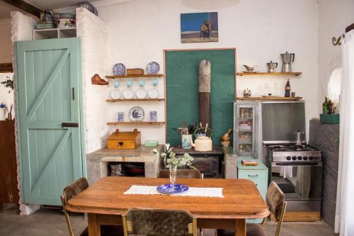 Kitchen, Furrows Lodge in Nieu-Bethesda