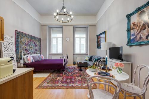 Bohemian studio in the city centre, Budapest