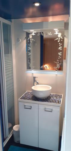 Bathroom, Studio Wifi SdB a l'italienne in Chauffailles