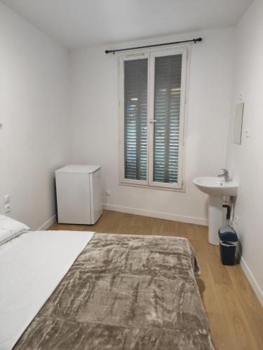 Chambre double, salle de bain partagée