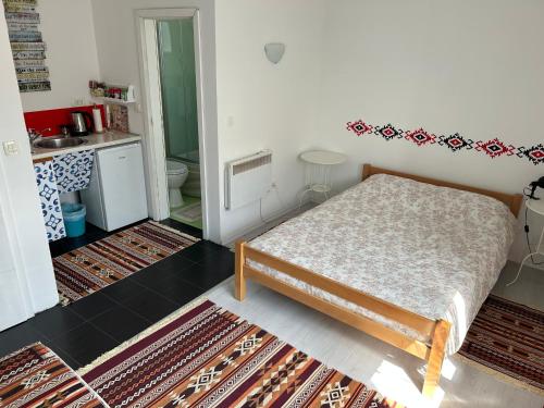 Green Gate Apartments - image 13