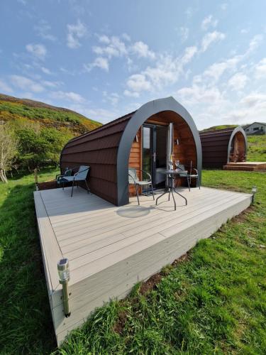 . Tighlochan pods