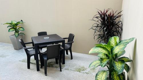 Comfortable 3-Bedroom Apartment close to the American Consulate - image 4