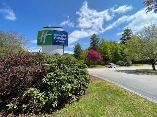 Holiday Inn Express & Suites - Lincoln East - White Mountains, an IHG Hotel